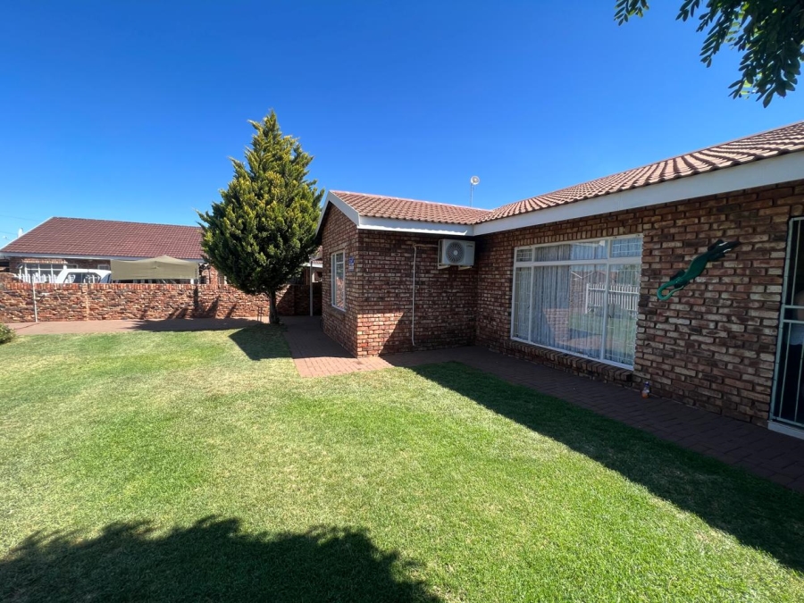 3 Bedroom Property for Sale in South Ridge Northern Cape